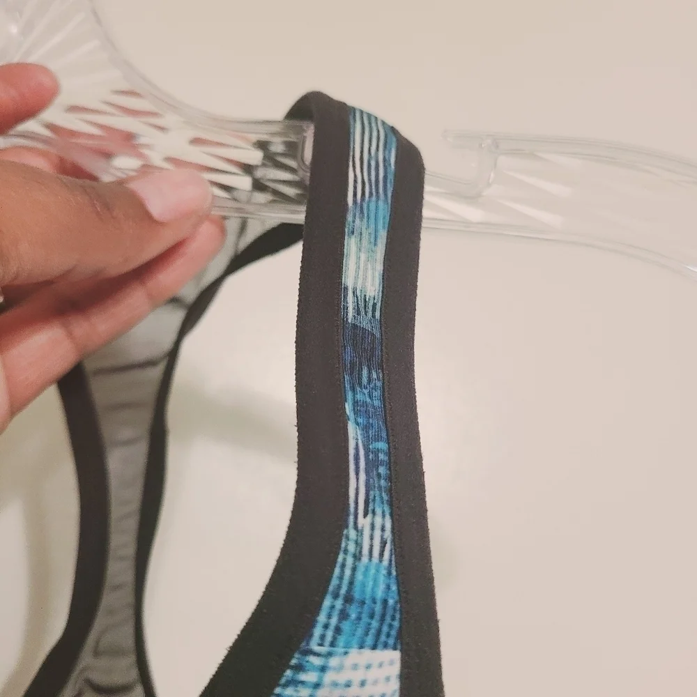 Lululemon | Sun Dazed Multi Blue Printed Mesh Racerback Sports Bra (Size 4)